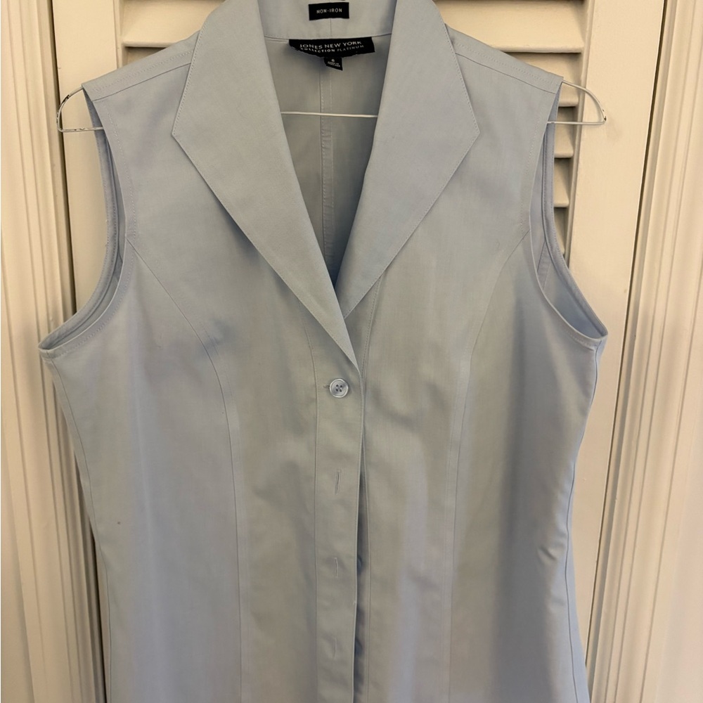 Lafayette 148 New York Light Blue Sleeveless Collared Button Front Top